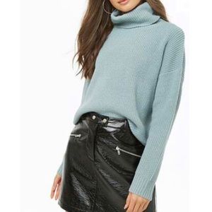 Ribbed turtleneck sweater